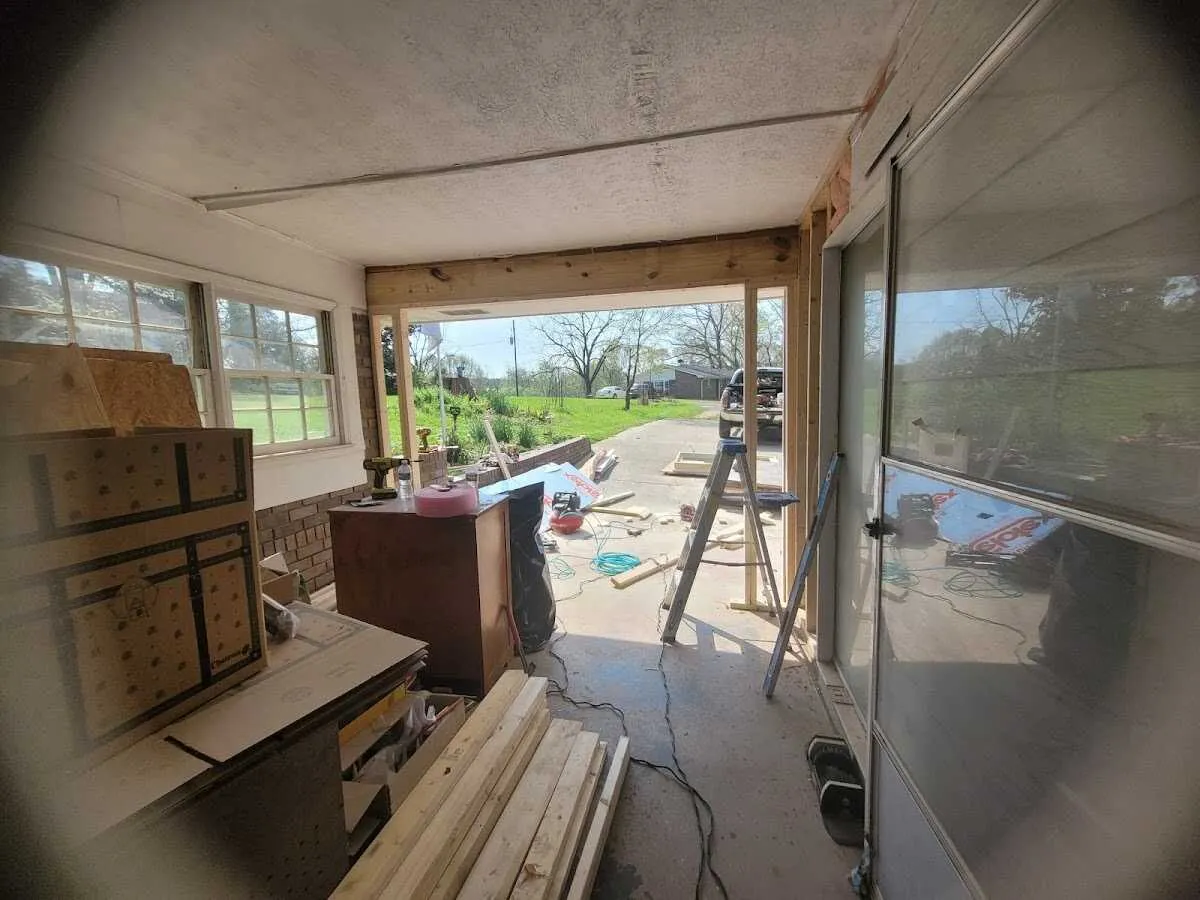 Air movers and dehumidifier for Drying & Dehumidification in Dahlonega